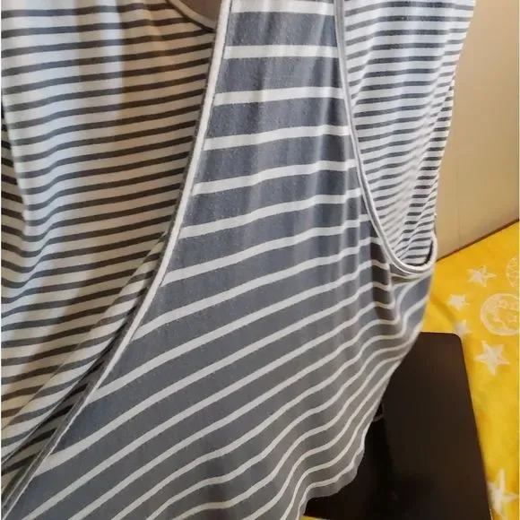 Maurices Slouch Fit Tank - Picture 6 of 8